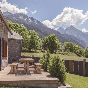 https://les-hauts-de-saint-lary.midi-pyreneeshotels.com